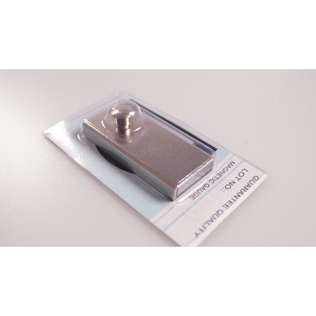 magnesowa-klamra-