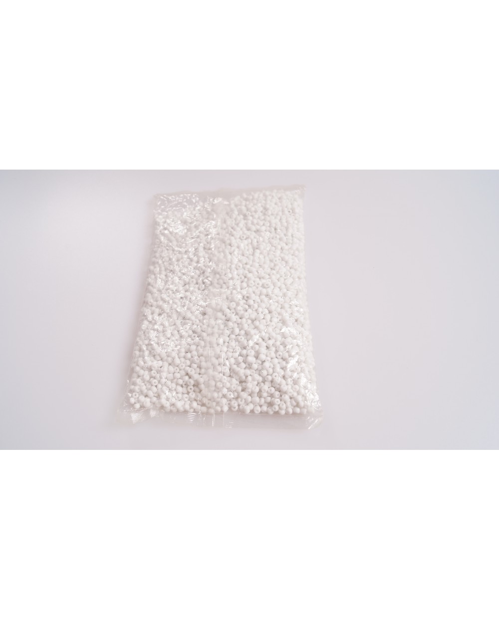 koraliki-akrylowe-4mm-biale