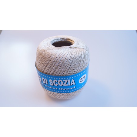 filo-di-scozia-83-biala-ze-zlota-nitka