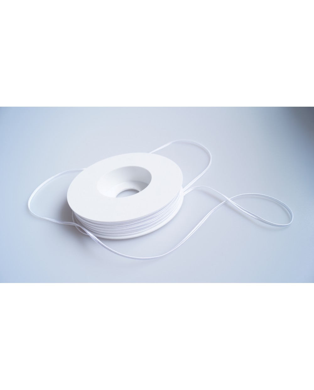 tasiemka-sutasz-3mm-w-kolorze-bialym