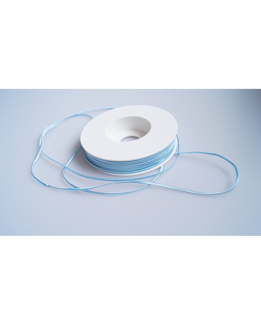 tasiemka-sutasz-3mm-w-kolorze-bialym