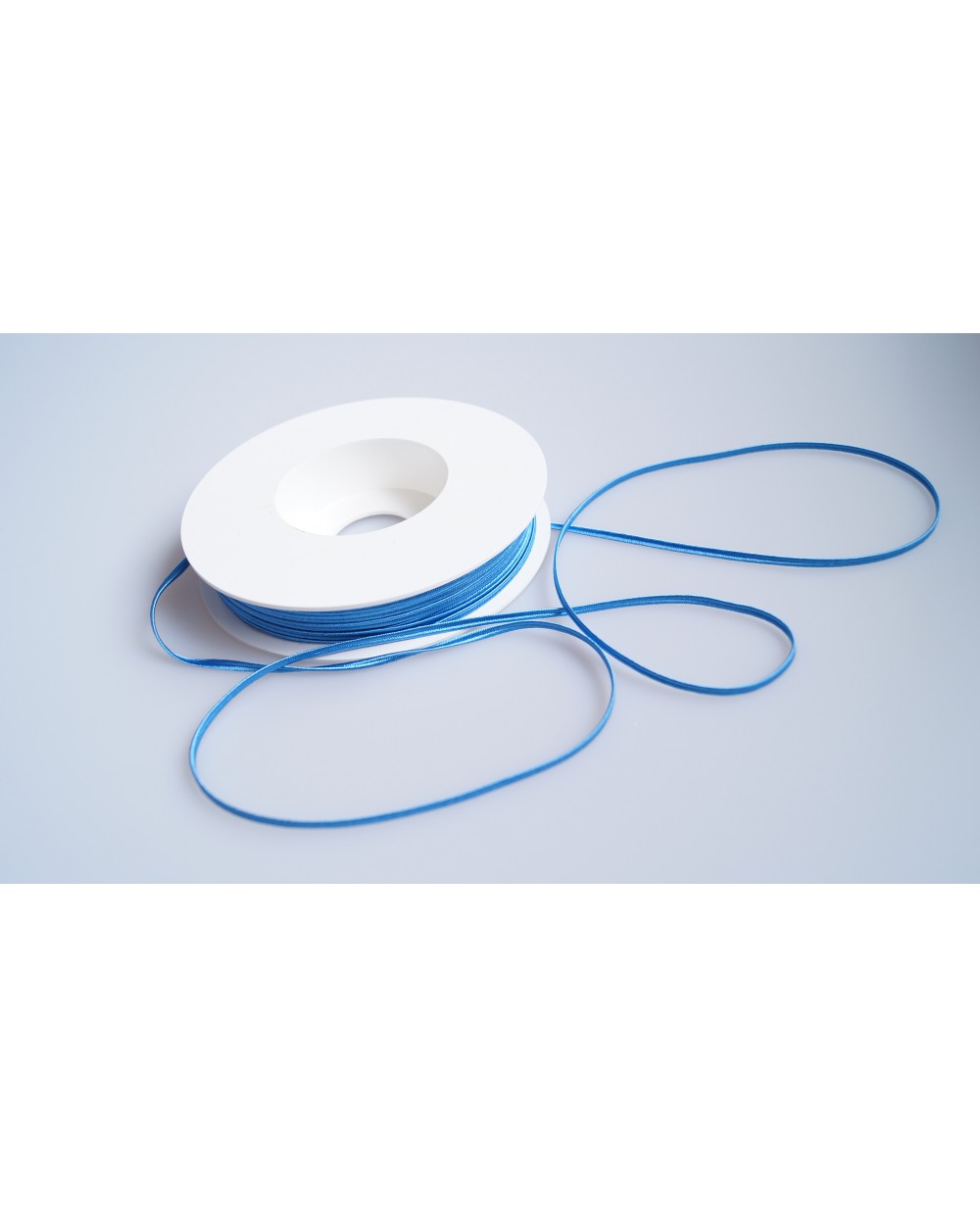 tasiemka-sutasz-3mm-w-kolorze-bialym