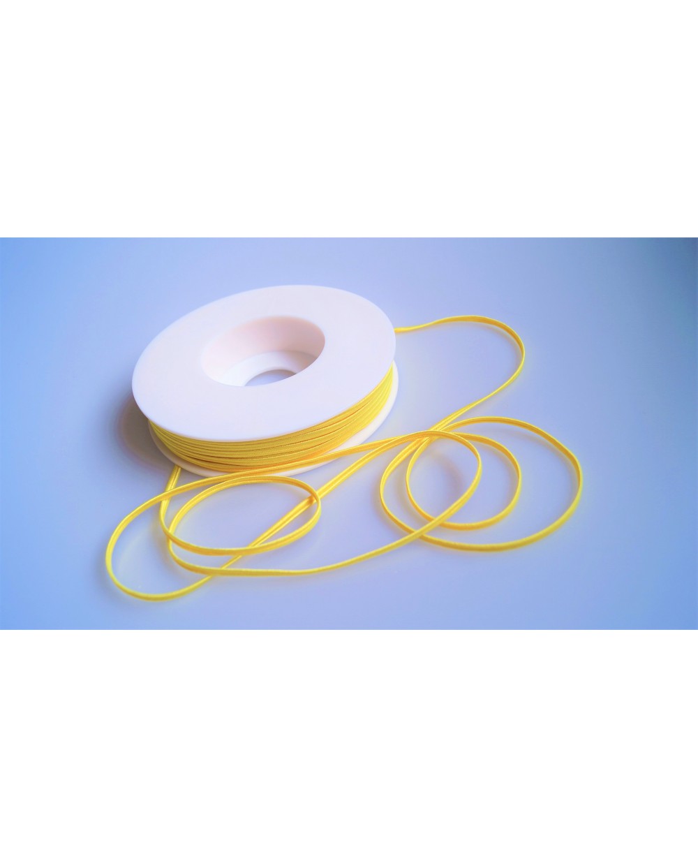 tasiemka-sutasz-3mm-w-kolorze-bialym